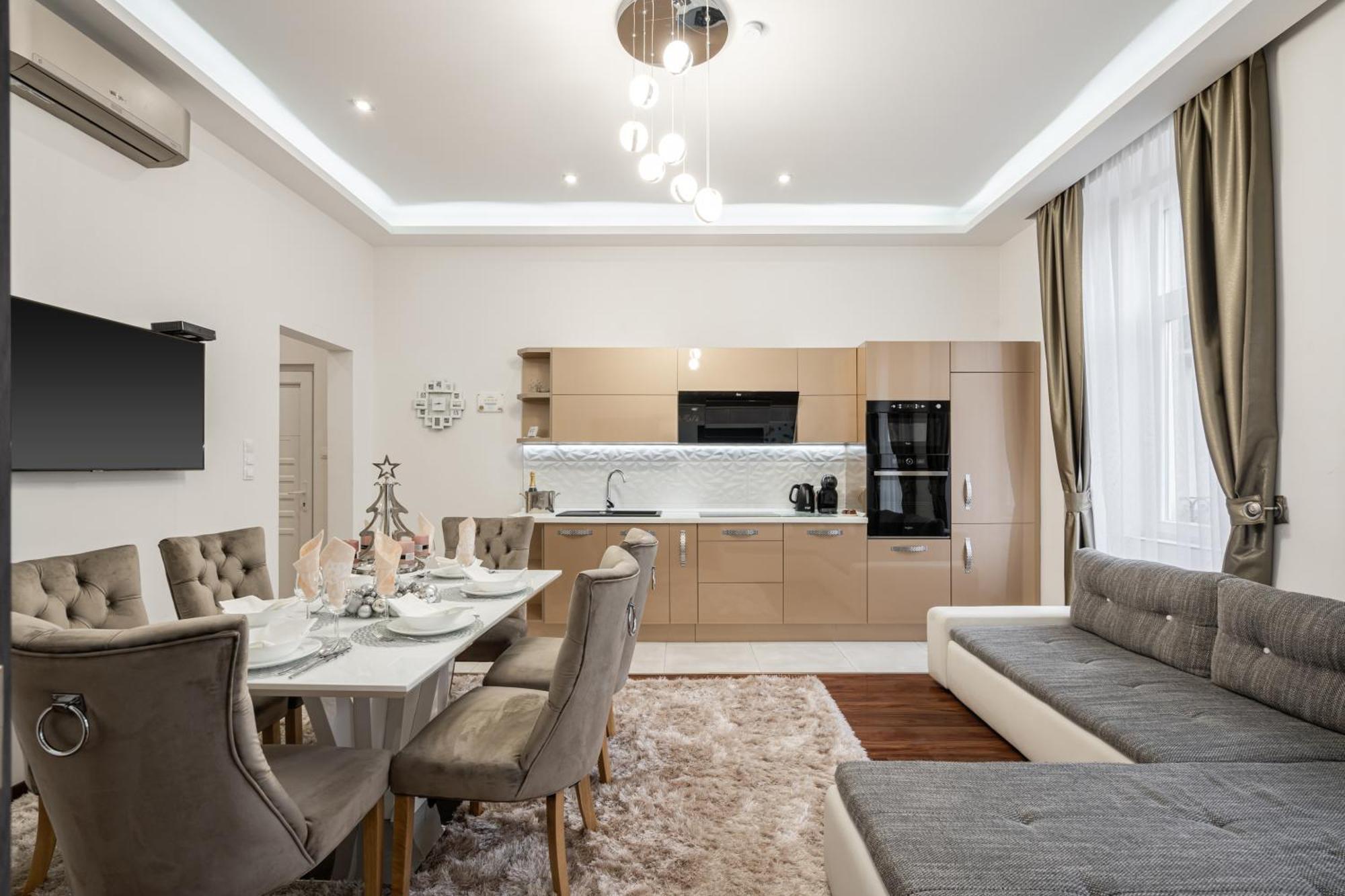 Centrum Opera Luxury Apartment With Free Garage Budapest Kültér fotó