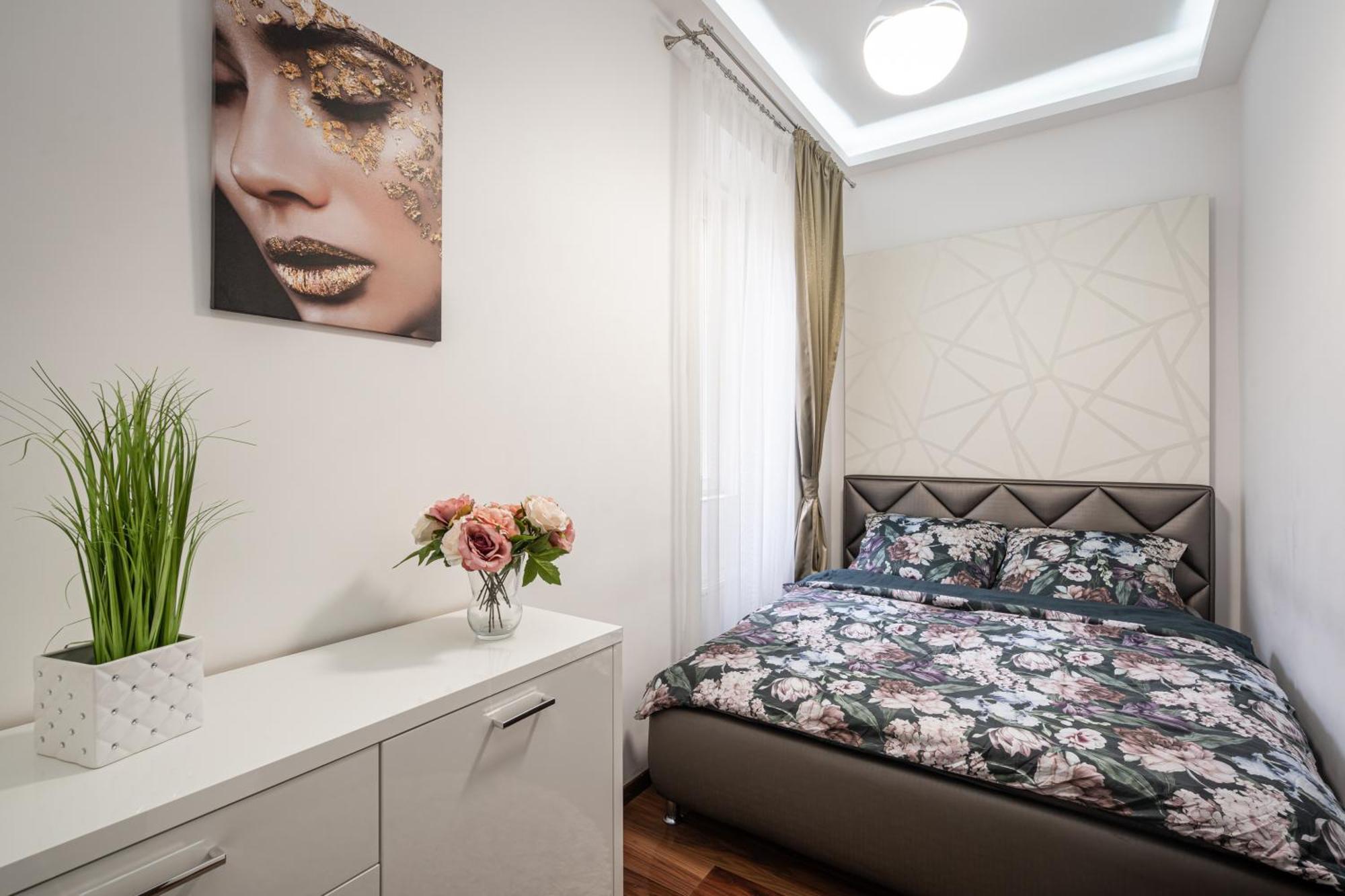 Centrum Opera Luxury Apartment With Free Garage Budapest Kültér fotó