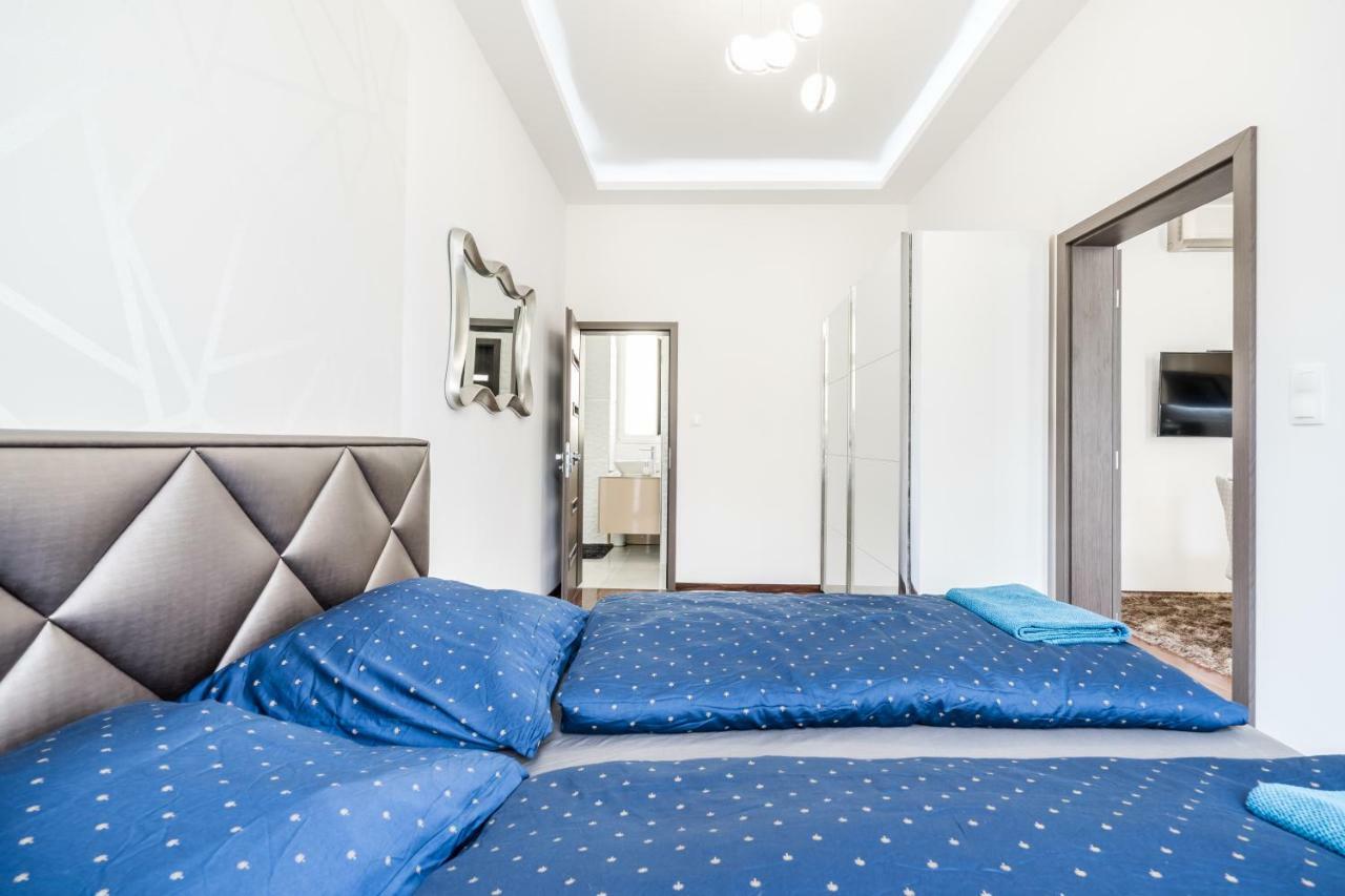Centrum Opera Luxury Apartment With Free Garage Budapest Kültér fotó